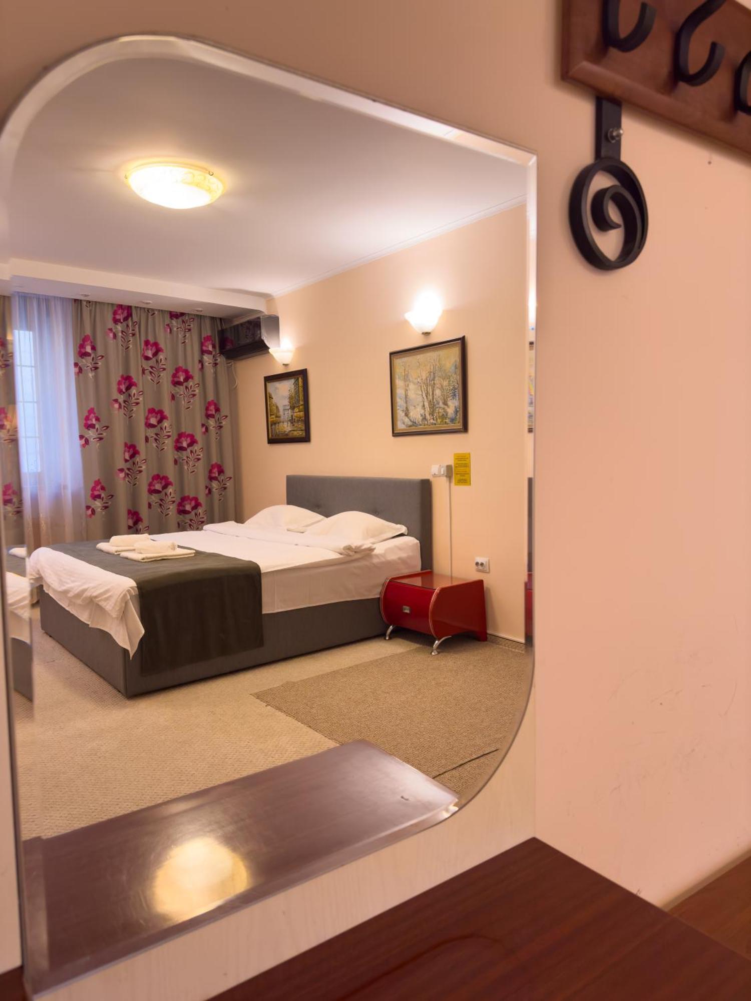 בוקרשט Francesca Residence מראה חיצוני תמונה