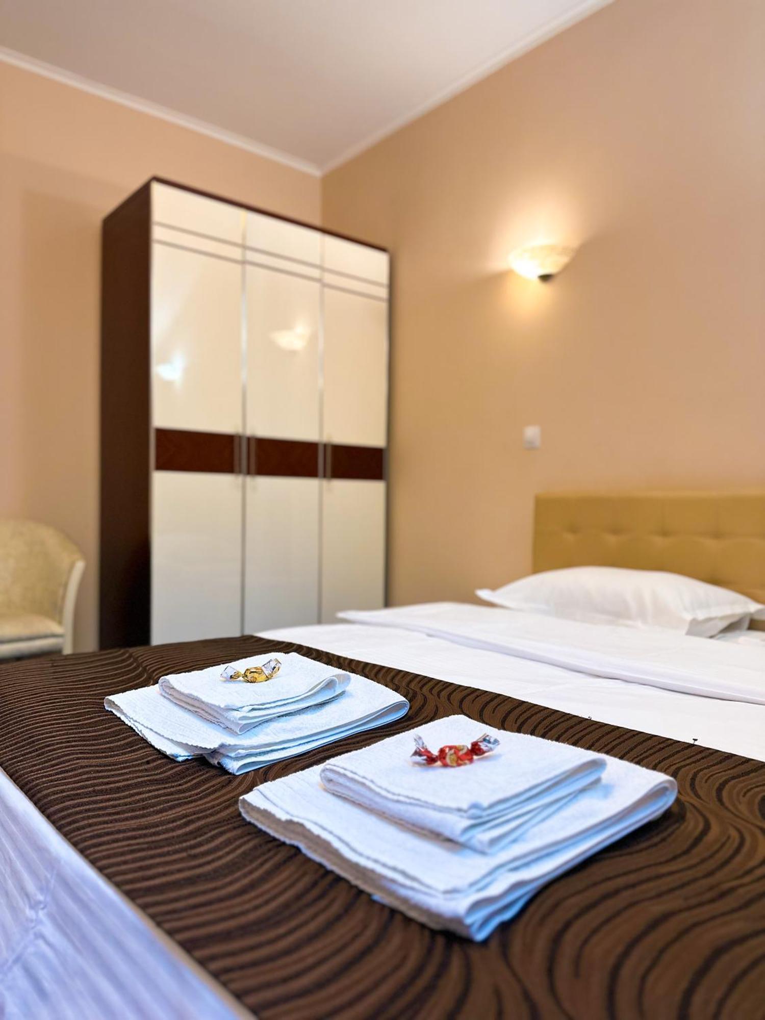 בוקרשט Francesca Residence מראה חיצוני תמונה